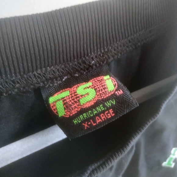 VTG Marshall V-Neck Wind Shirt - Picture 3 of 4